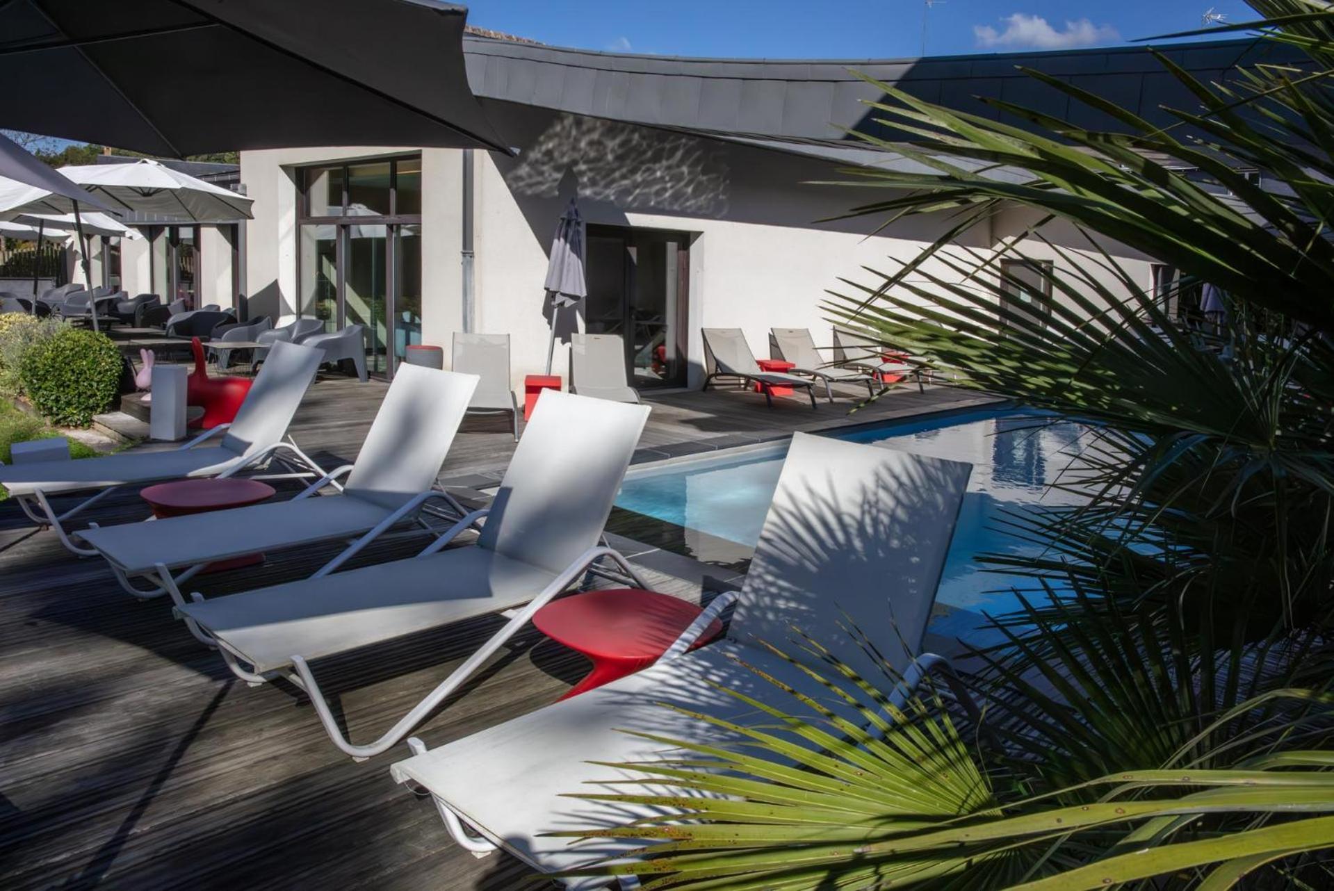 L'Aubiniere Hotel Restaurant & Spa Saint-Ouen-les-Vignes Bagian luar foto