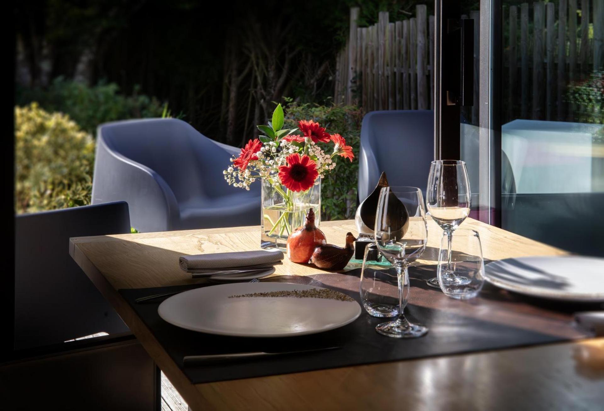 L'Aubiniere Hotel Restaurant & Spa Saint-Ouen-les-Vignes Bagian luar foto