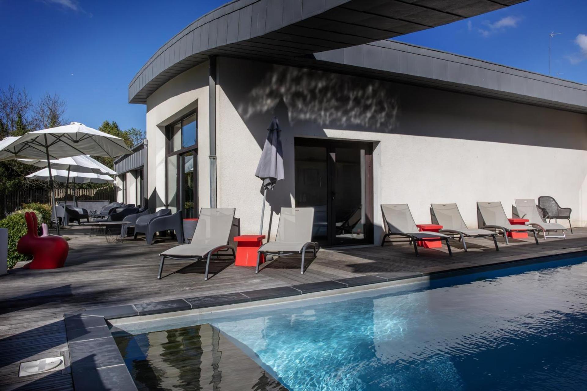 L'Aubiniere Hotel Restaurant & Spa Saint-Ouen-les-Vignes Bagian luar foto