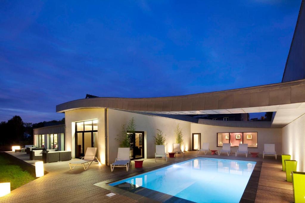 L'Aubiniere Hotel Restaurant & Spa Saint-Ouen-les-Vignes Bagian luar foto