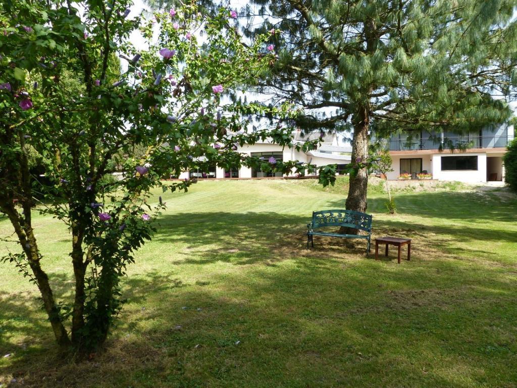 L'Aubiniere Hotel Restaurant & Spa Saint-Ouen-les-Vignes Bagian luar foto