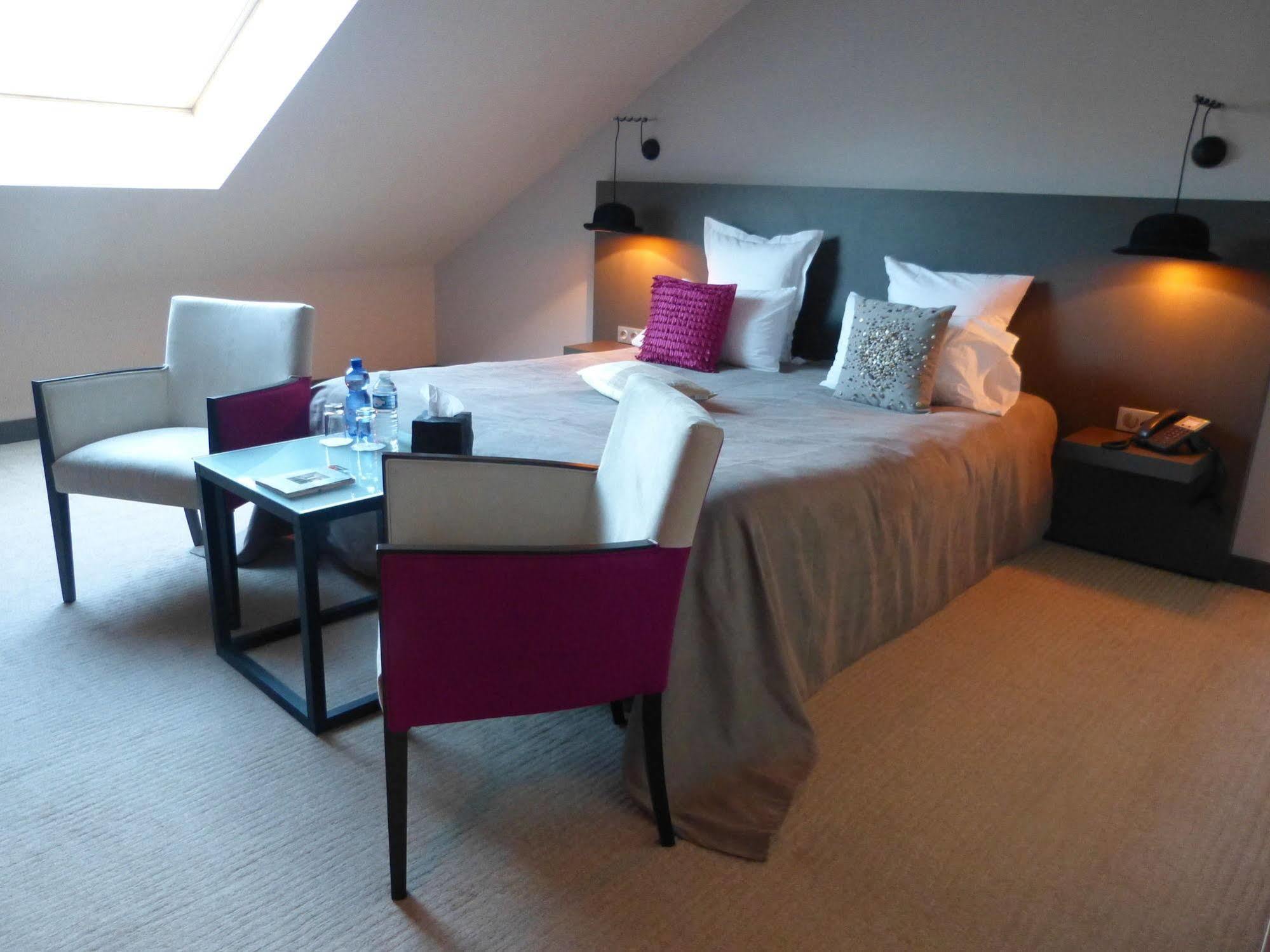 L'Aubiniere Hotel Restaurant & Spa Saint-Ouen-les-Vignes Bagian luar foto
